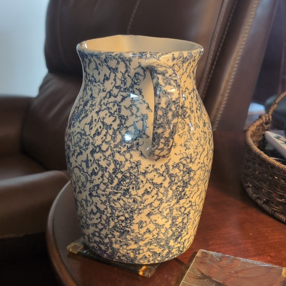 Robinson Ransbottom 2qt Ceramic Pitcher - Picture 2 of 7